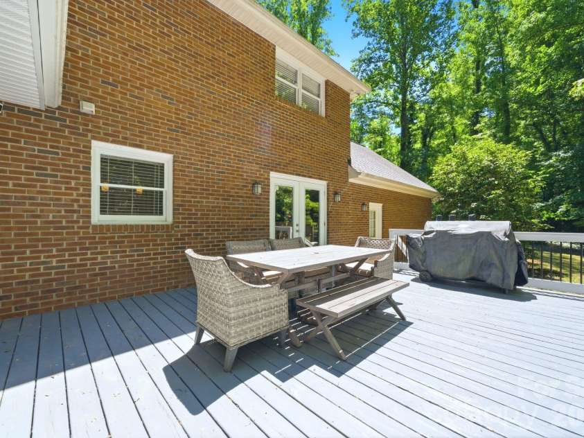 6217 Eagle Claw Court, Mint Hill, NC 28227.  MLS# CAR4382735, YatesRealty ID 23540. Great Place to Grill Out