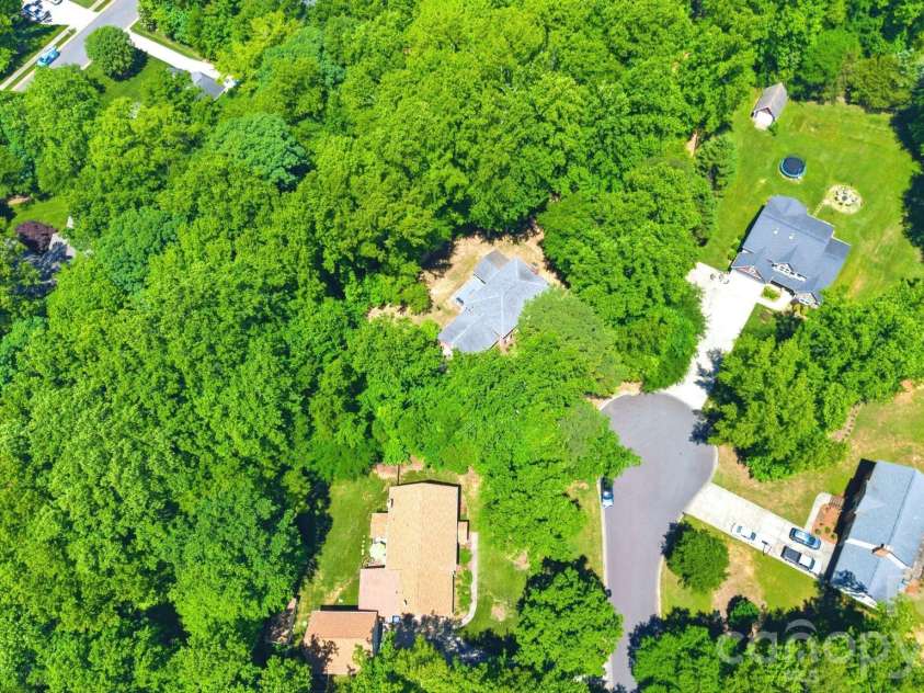 6217 Eagle Claw Court, Mint Hill, NC 28227.  MLS# CAR4382735, YatesRealty ID 23540. Prime Location in Mint Hill