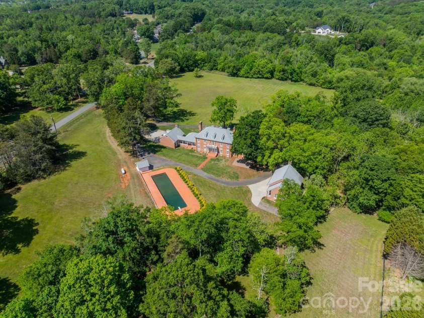 4030 Oak Hollow Lane, Harrisburg, NC 28075.  MLS# CAR4379031, YatesRealty ID 23541. 