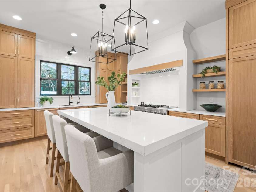 4328 Walker Road, Charlotte, NC 28211.  MLS# CAR4342591, YatesRealty ID 23543. Kitchen