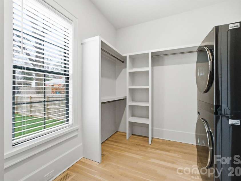 4328 Walker Road, Charlotte, NC 28211.  MLS# CAR4342591, YatesRealty ID 23543. Primary Closet