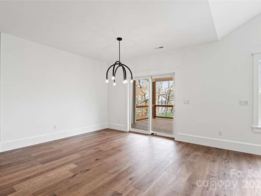 127 Creekside Valley Lane, Arden, NC 28704.  MLS# CAR4317956, YatesRealty ID 23544. Dining Area