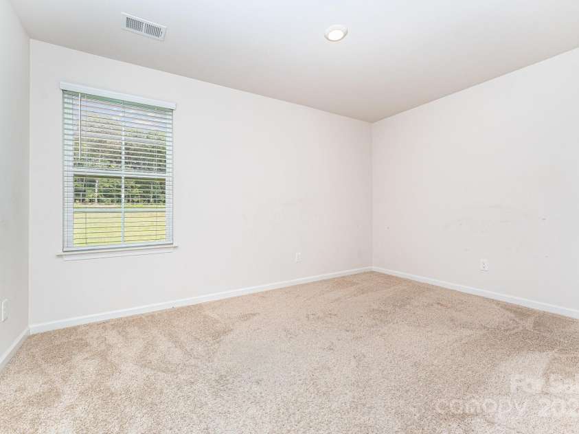 215 Lilys Place, Lexington, NC 27292.  MLS# CAR4275961, YatesRealty ID 23545. 