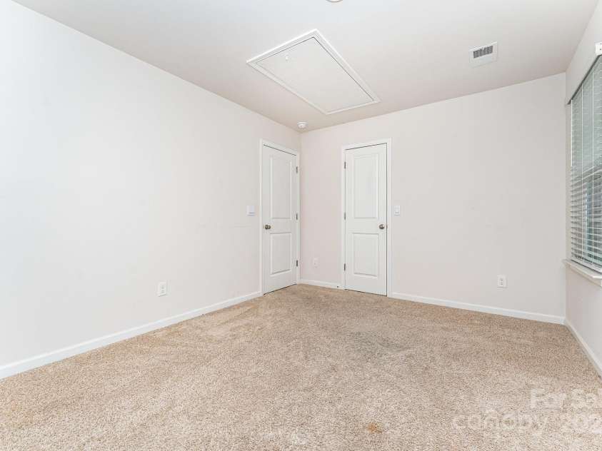 215 Lilys Place, Lexington, NC 27292.  MLS# CAR4275961, YatesRealty ID 23545. 