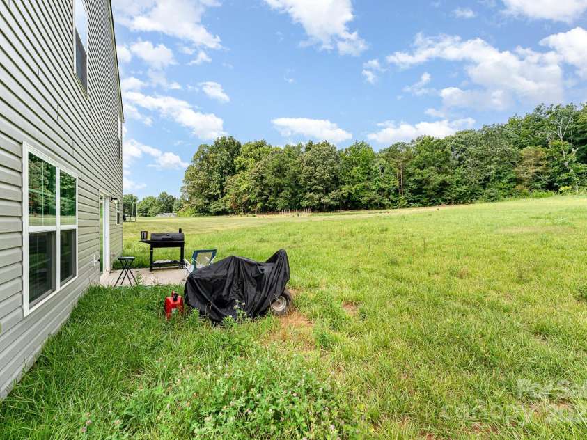 215 Lilys Place, Lexington, NC 27292.  MLS# CAR4275961, YatesRealty ID 23545. 