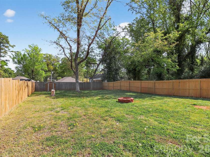 232 Avery Street, Fort Mill, SC 29715.  MLS# CAR4363194, YatesRealty ID 23545. 
