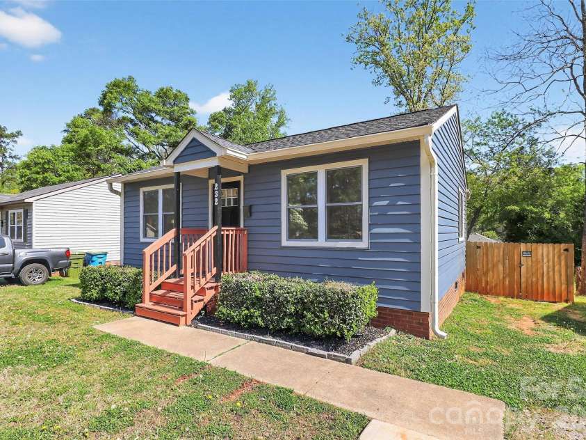 232 Avery Street, Fort Mill, SC 29715.  MLS# CAR4363194, YatesRealty ID 23545. 