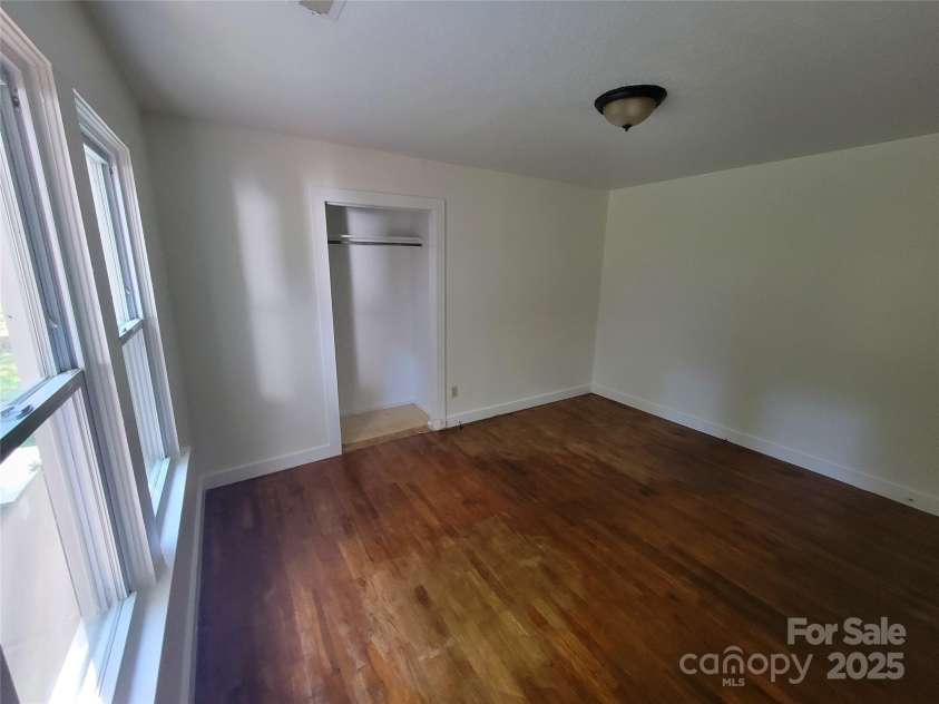 317 Poplar Street, Canton, NC 28716.  MLS# CAR4276377, YatesRealty ID 23546. 