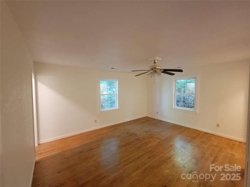 317 Poplar Street, Canton, NC 28716.  MLS# CAR4276377, YatesRealty ID 23546. 