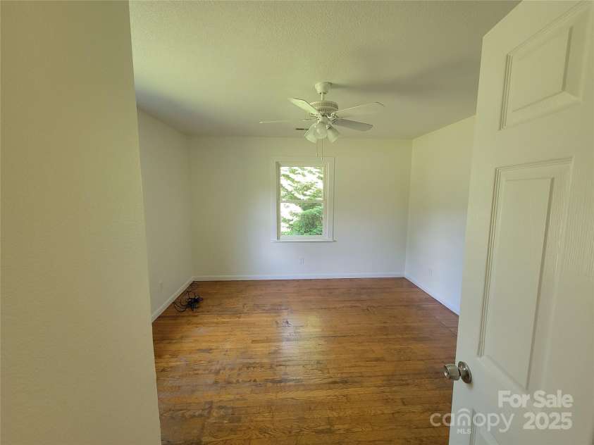 317 Poplar Street, Canton, NC 28716.  MLS# CAR4276377, YatesRealty ID 23546. 