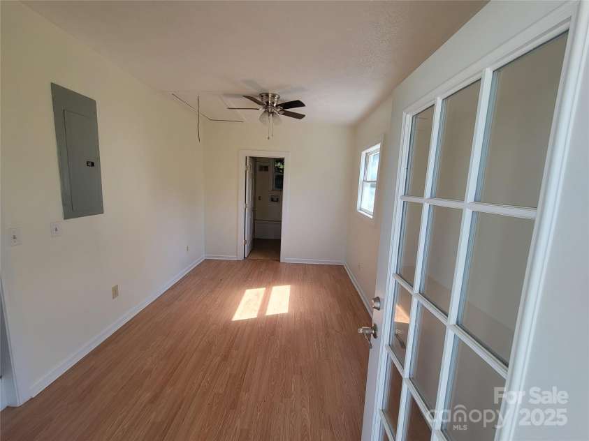317 Poplar Street, Canton, NC 28716.  MLS# CAR4276377, YatesRealty ID 23546. 