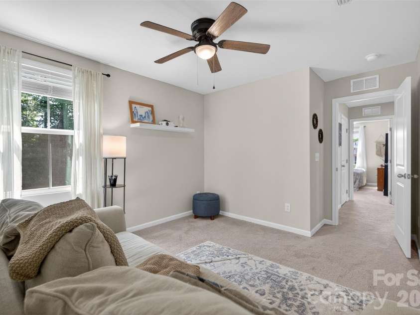 1937 Pin Hook Road, Charlotte, NC 28215.  MLS# CAR4379348, YatesRealty ID 23547. 