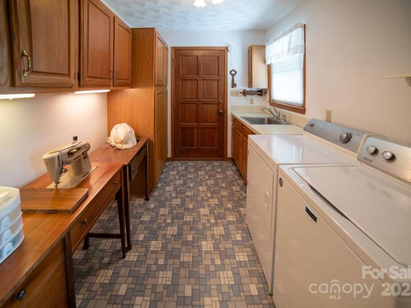 3837 Berry Road, Hildebran, NC 28637.  MLS# CAR4276806, YatesRealty ID 23548. 