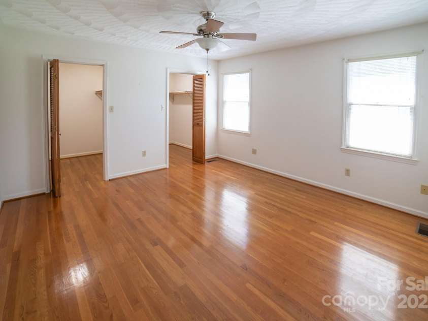 3837 Berry Road, Hildebran, NC 28637.  MLS# CAR4276806, YatesRealty ID 23548. 