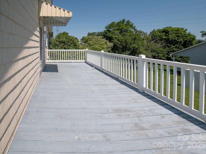 3837 Berry Road, Hildebran, NC 28637.  MLS# CAR4276806, YatesRealty ID 23548. 