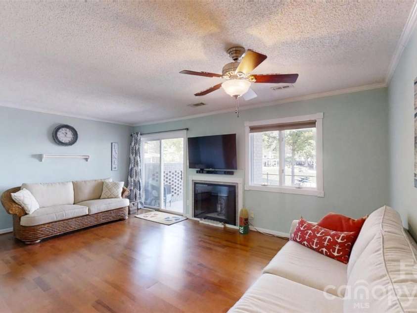 7962 Westcape Drive, Denver, NC 28037.  MLS# CAR4370392, YatesRealty ID 23548. 