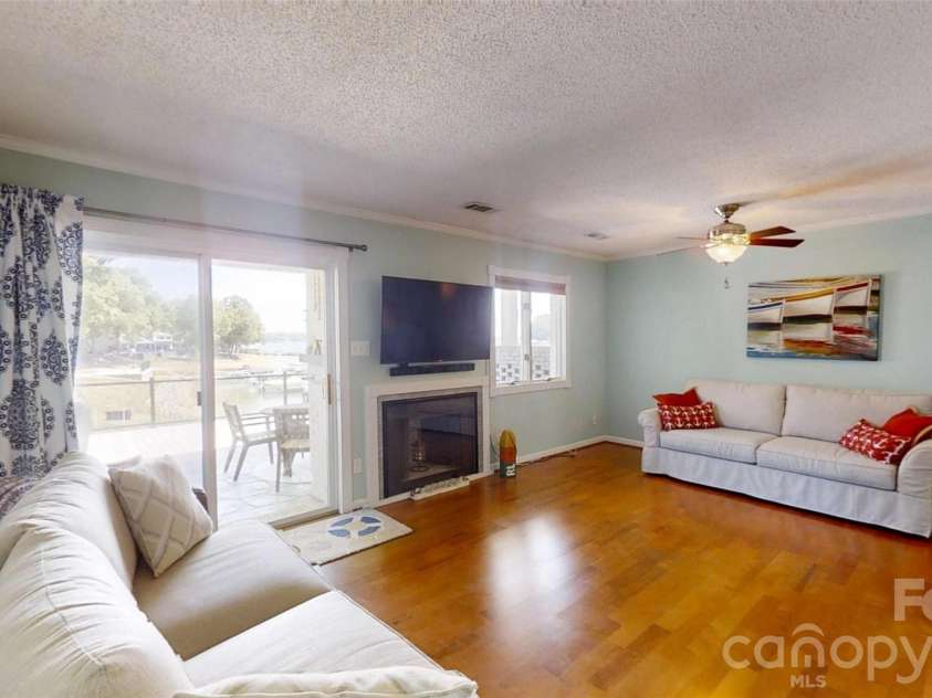 7962 Westcape Drive, Denver, NC 28037.  MLS# CAR4370392, YatesRealty ID 23548. 