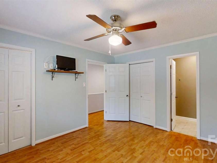 7962 Westcape Drive, Denver, NC 28037.  MLS# CAR4370392, YatesRealty ID 23548. 