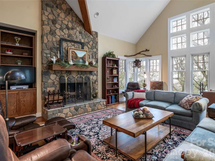 412 Granny Lewis Lane, Mars Hill, NC 28754.  MLS# CAR4380551, YatesRealty ID 23549. 