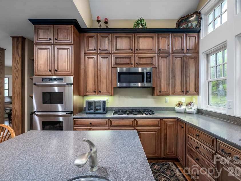 412 Granny Lewis Lane, Mars Hill, NC 28754.  MLS# CAR4380551, YatesRealty ID 23549. 