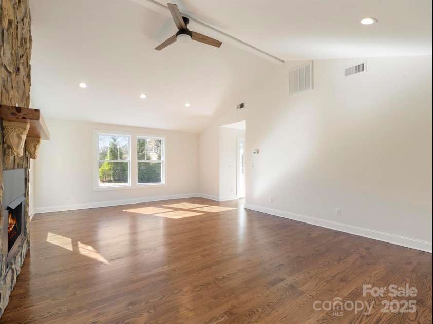 100 Gilbert Road, Columbus, NC 28722.  MLS# CAR4305594, YatesRealty ID 2355. 