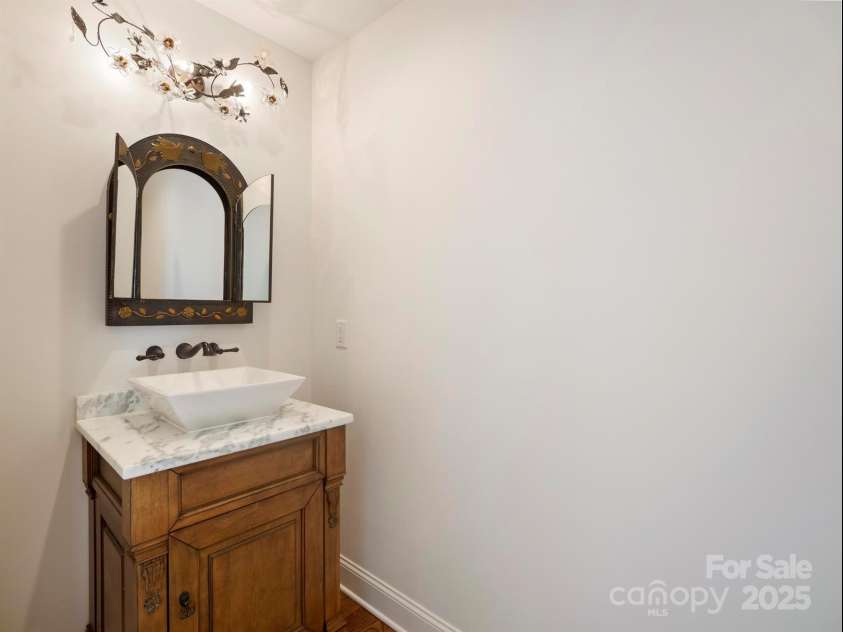 100 Gilbert Road, Columbus, NC 28722.  MLS# CAR4305594, YatesRealty ID 2355. 