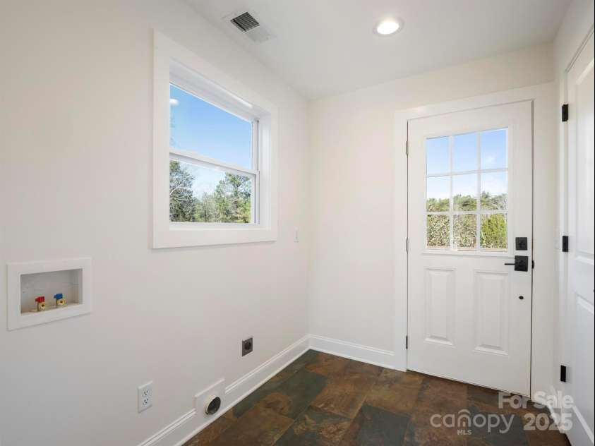 100 Gilbert Road, Columbus, NC 28722.  MLS# CAR4305594, YatesRealty ID 2355. 