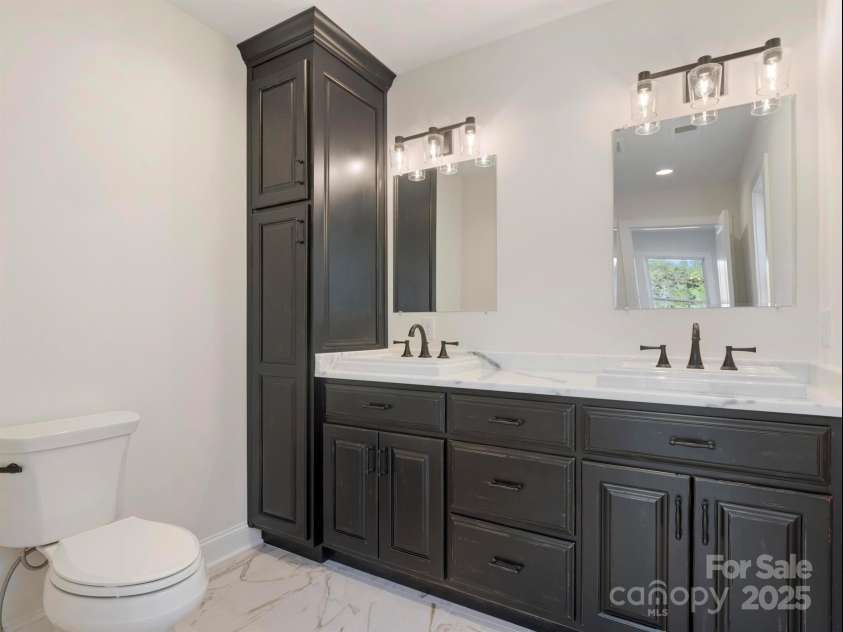100 Gilbert Road, Columbus, NC 28722.  MLS# CAR4305594, YatesRealty ID 2355. 
