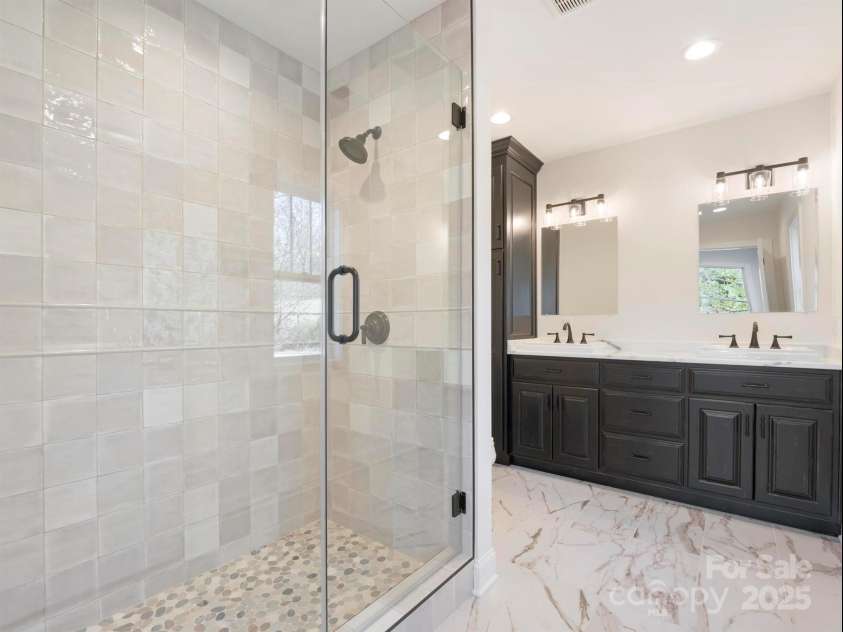 100 Gilbert Road, Columbus, NC 28722.  MLS# CAR4305594, YatesRealty ID 2355. Primary Bathroom