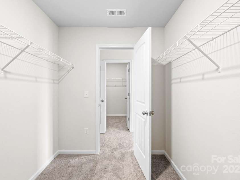 1157 Nia Road, Charlotte, NC 28215.  MLS# CAR4316800, YatesRealty ID 2355. 