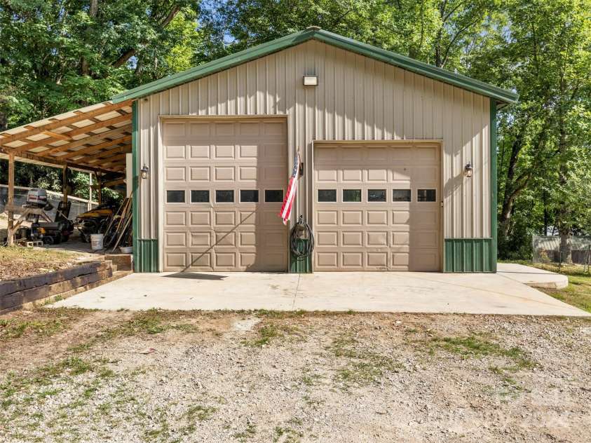 19314 Highway 221 Highway, Marion, NC 28752.  MLS# CAR4162448, YatesRealty ID 2355. 28'x32' post frame shop