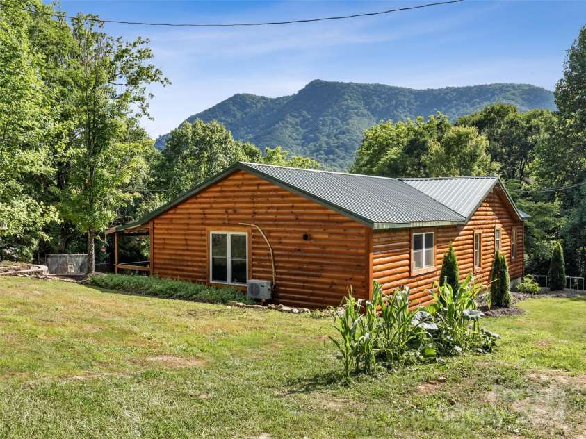 19314 Highway 221 Highway, Marion, NC 28752.  MLS# CAR4162448, YatesRealty ID 2355. Backyard