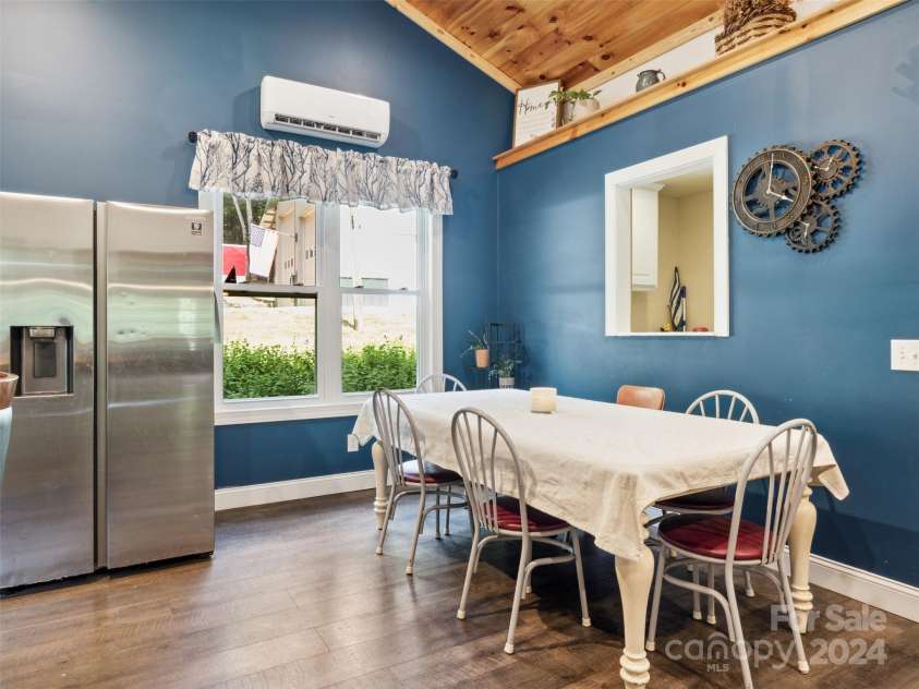 19314 Highway 221 Highway, Marion, NC 28752.  MLS# CAR4162448, YatesRealty ID 2355. Dining room