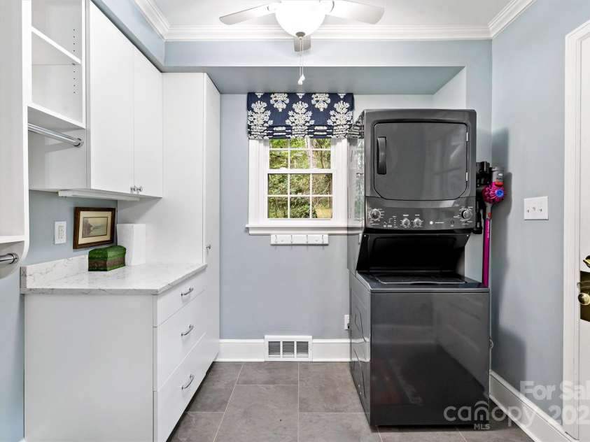 177 Mississippi Road, Montreat, NC 28757.  MLS# CAR4275724, YatesRealty ID 23550. 