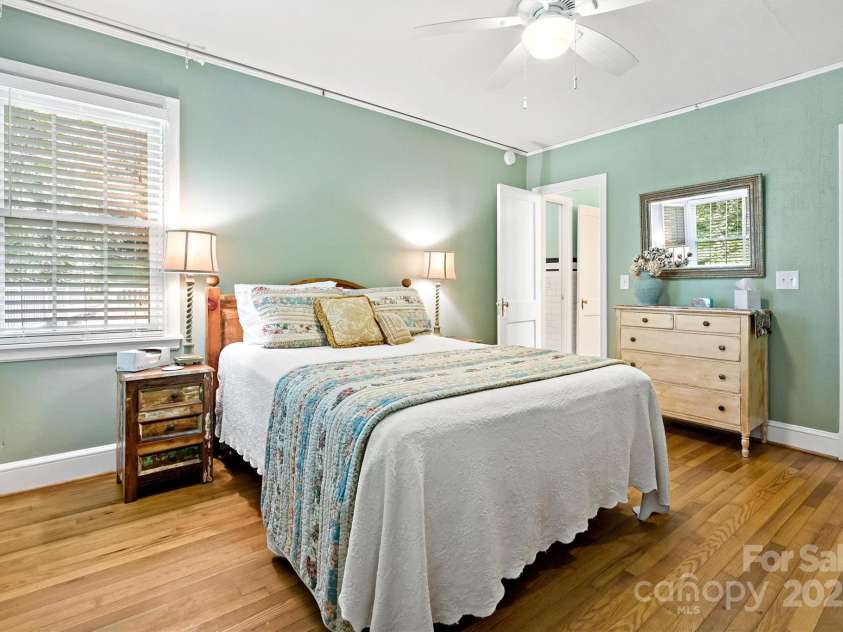 177 Mississippi Road, Montreat, NC 28757.  MLS# CAR4275724, YatesRealty ID 23550. 