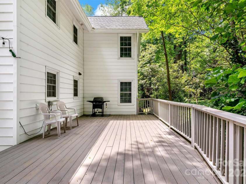177 Mississippi Road, Montreat, NC 28757.  MLS# CAR4275724, YatesRealty ID 23550. 