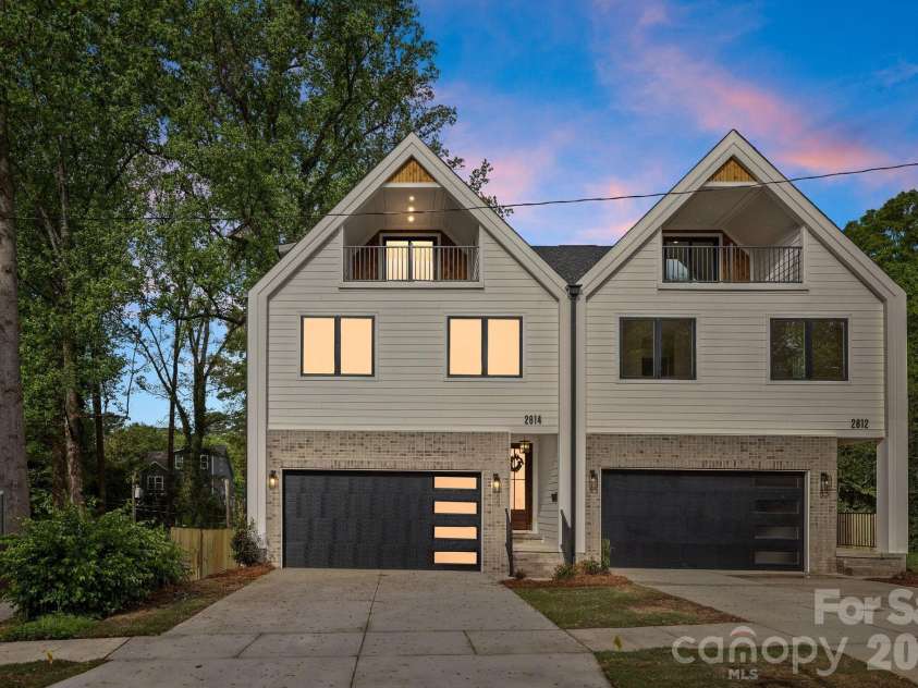 2814 Phillips Avenue, Charlotte, NC 28208.  MLS# CAR4319308, YatesRealty ID 23550. 