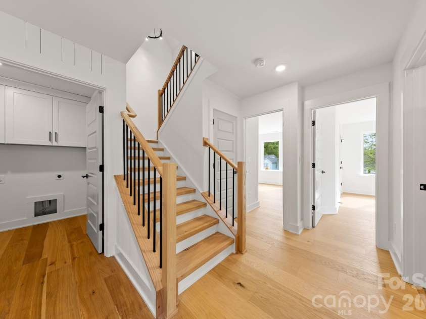 2814 Phillips Avenue, Charlotte, NC 28208.  MLS# CAR4319308, YatesRealty ID 23550. 