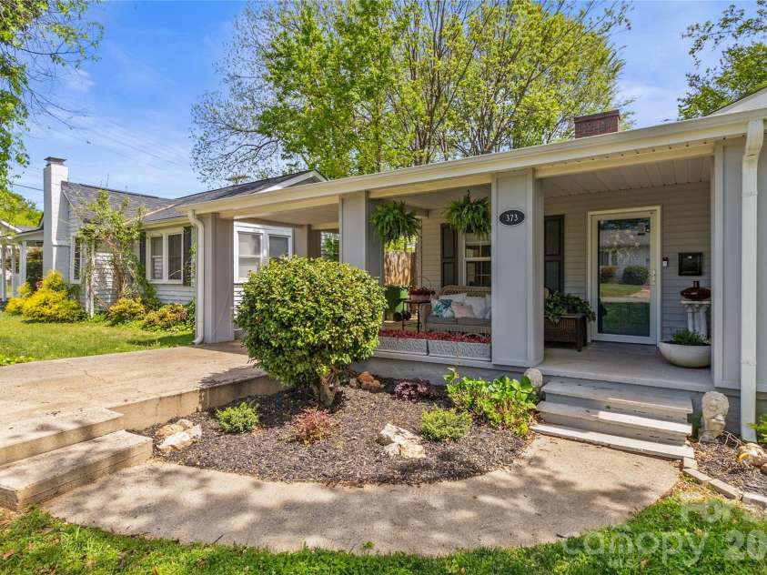 373 Scott Street, Mount Holly, NC 28120.  MLS# CAR4366406, YatesRealty ID 23551. 