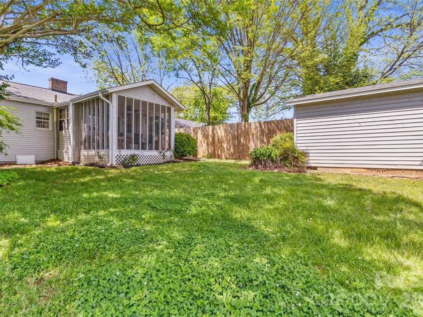 373 Scott Street, Mount Holly, NC 28120.  MLS# CAR4366406, YatesRealty ID 23551. 