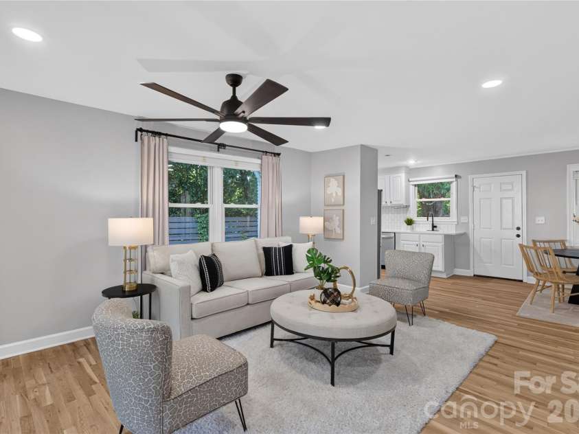 1816 Anderson Street, Charlotte, NC 28205.  MLS# CAR4402683, YatesRealty ID 23552. 