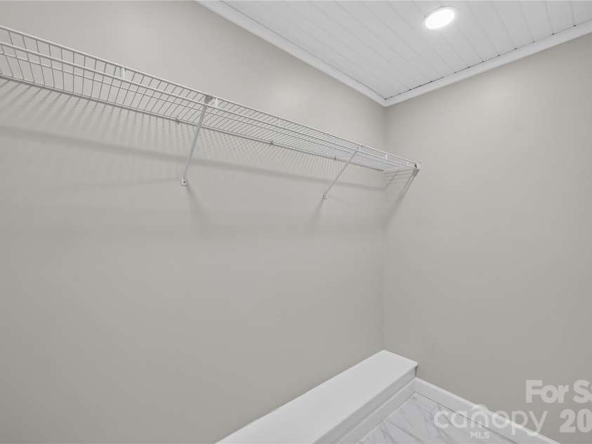 1816 Anderson Street, Charlotte, NC 28205.  MLS# CAR4402683, YatesRealty ID 23552. 
