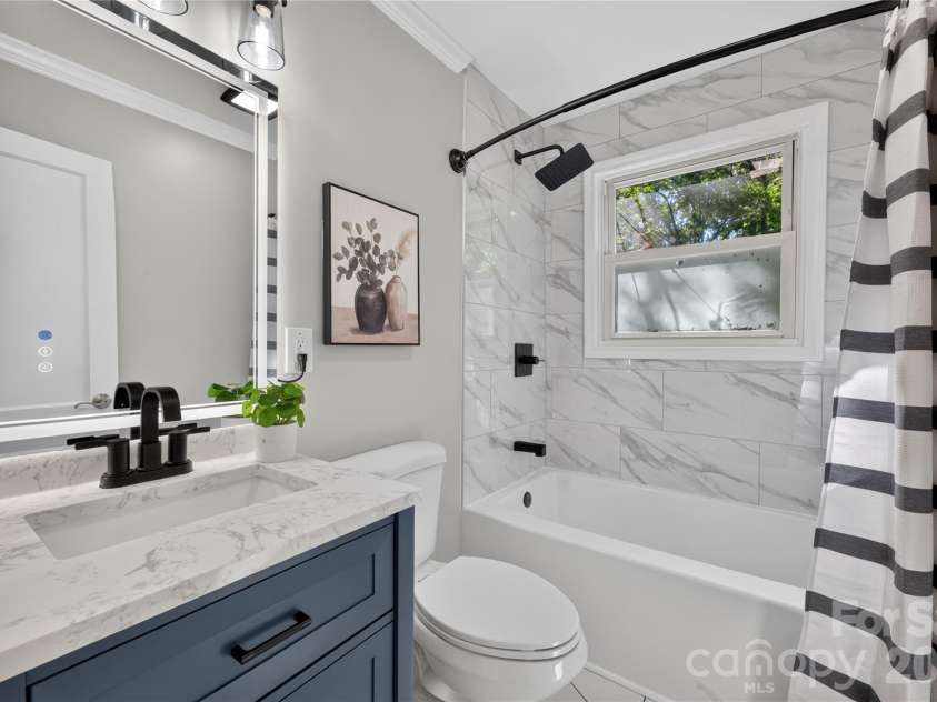 1816 Anderson Street, Charlotte, NC 28205.  MLS# CAR4402683, YatesRealty ID 23552. 