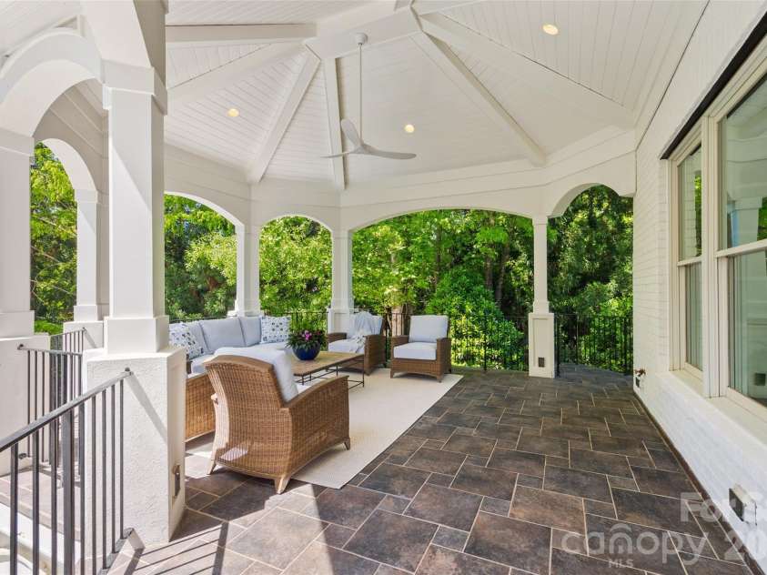 11110 Mcclure Manor Drive, Charlotte, NC 28277.  MLS# CAR4367790, YatesRealty ID 23555. 