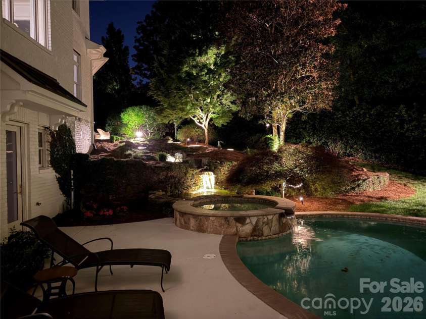 11110 Mcclure Manor Drive, Charlotte, NC 28277.  MLS# CAR4367790, YatesRealty ID 23555. 