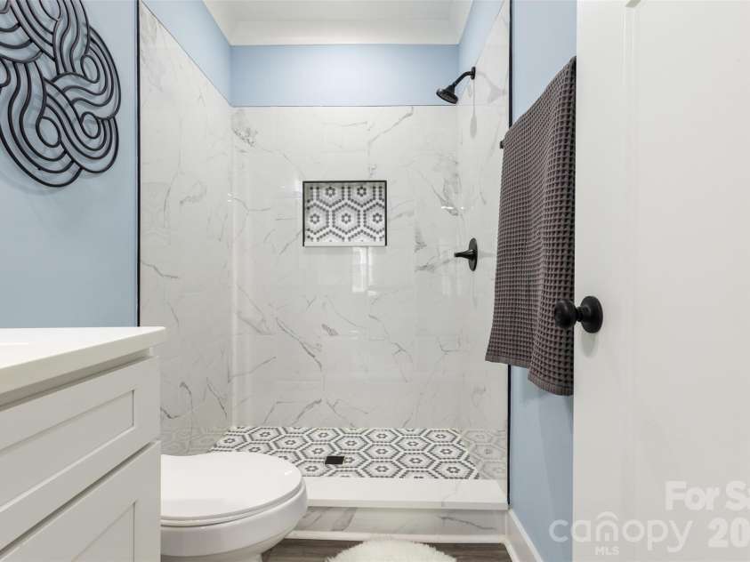 305 Henry Street, Belmont, NC 28012.  MLS# CAR4340496, YatesRealty ID 23556. 