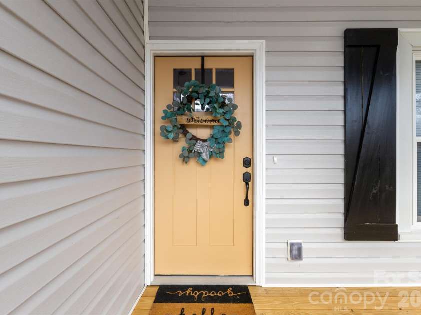 305 Henry Street, Belmont, NC 28012.  MLS# CAR4340496, YatesRealty ID 23556. New Front door