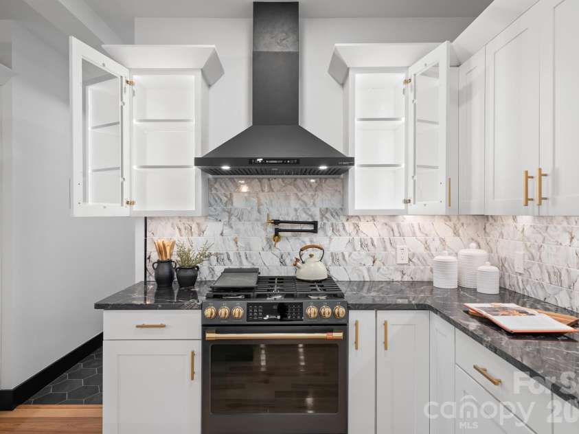 74 Jeranna Road, Mills River, NC 28759.  MLS# CAR4354656, YatesRealty ID 23556. Automatic cabinet lighting