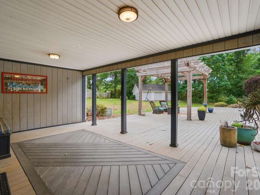 1919 Gables Drive, Monroe, NC 28112.  MLS# CAR4380322, YatesRealty ID 23557. Enjoy your morning coffee or tea here!