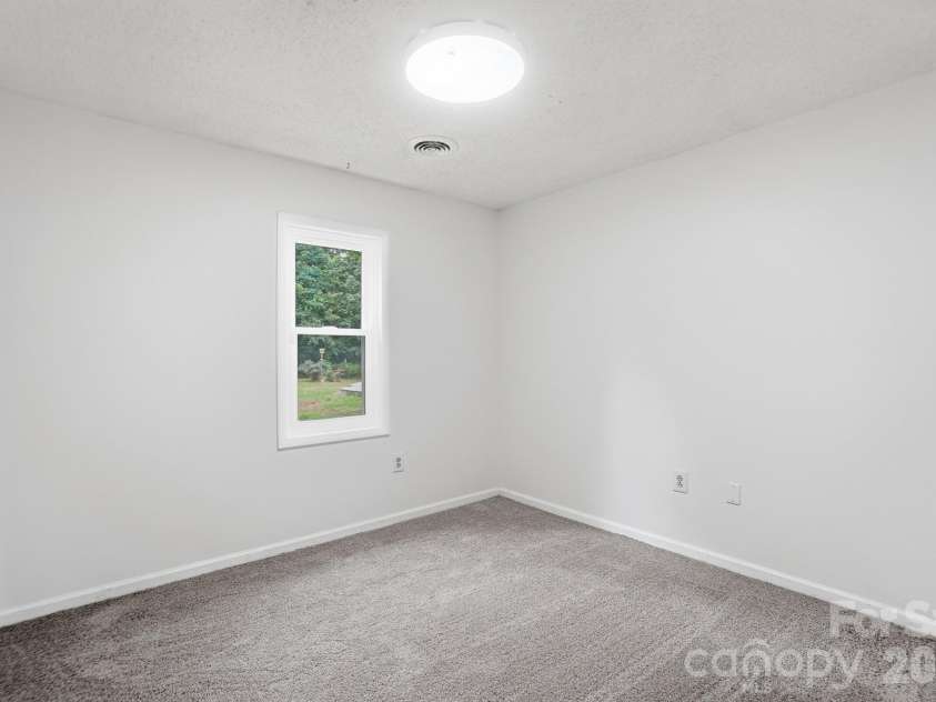 1919 Gables Drive, Monroe, NC 28112.  MLS# CAR4380322, YatesRealty ID 23557. Flex room 1